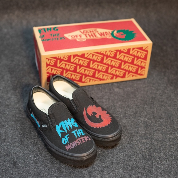 VANS Classic Slip On - Custom Godzilla 'King of Monsters' - Picture 1 of 6